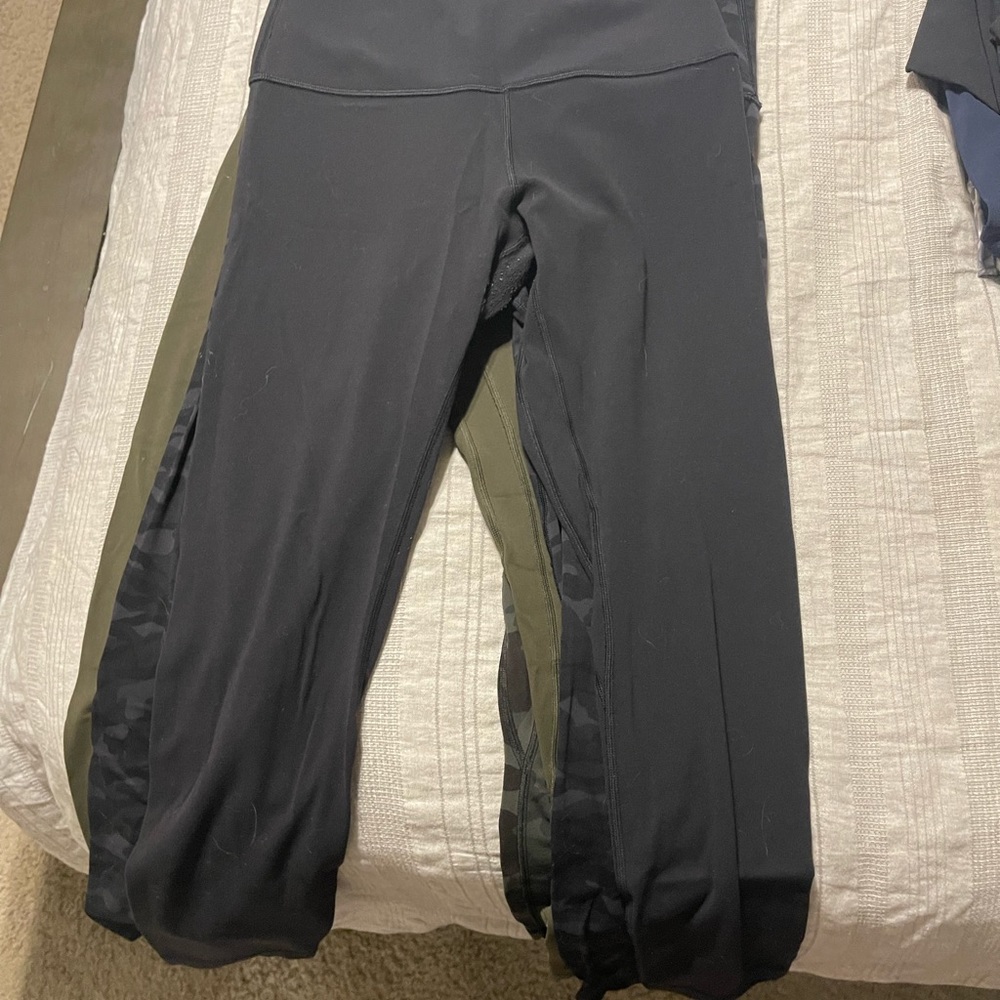 Lululemon leggings!